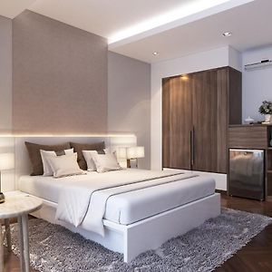 Ha Noi Hotel Near Tan Son Nhat Airport --- Free Airport Pick-Up And Drop-Off Available 24 Hours A Day